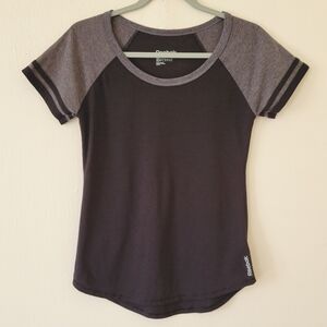 Reebok Black and Gray Top Size XS